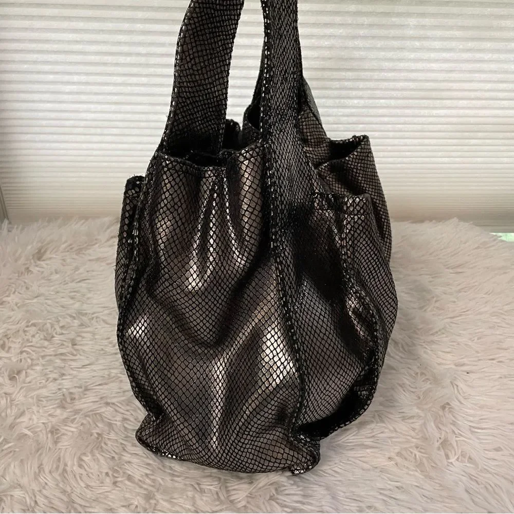 B. Makowsky Hobo Purse‎ Womens Metallic Chrome Coated Leather Shoulder Bag